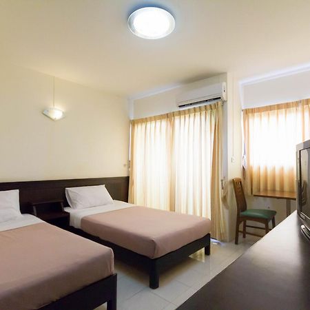 Mont Talay Hotel Prachuap Khiri Khan Exterior photo